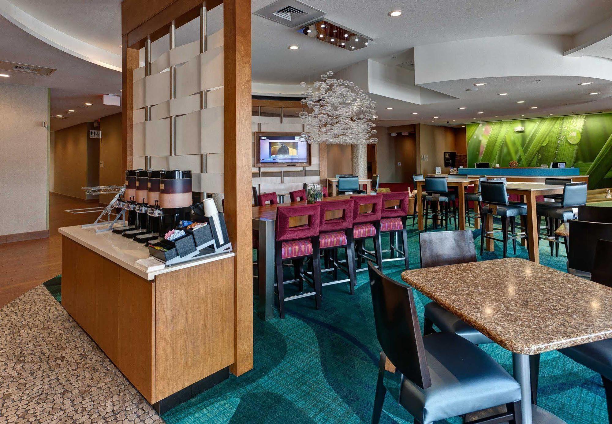 Springhill Suites By Marriott Wichita Airport Extérieur photo
